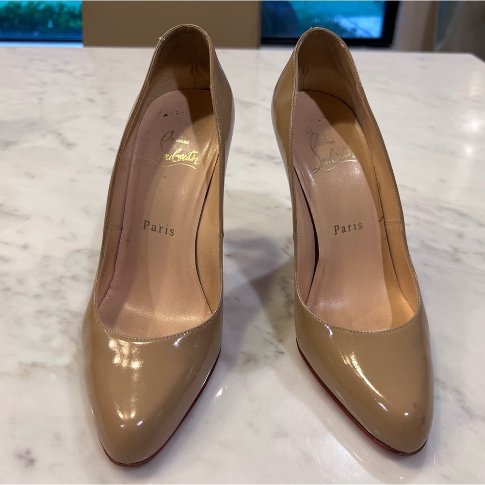 Nude Louboutin 100 pumps 37